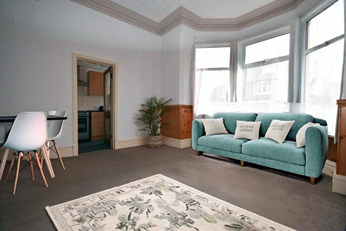 1 Bedroom Apartment For Sale In St. Andrews Road South, Lytham St. Annes, FY8