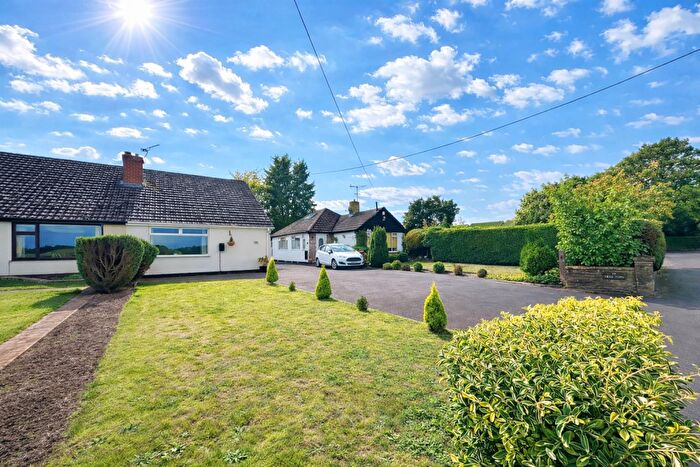 2 Bedroom Semi-Detached Bungalow For Sale In Cemetery Road, Weston, Cheshire, CW2