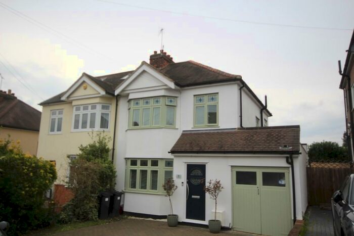3 Bedroom Semi-Detached House To Rent In West Way, Brentwood, Essex, CM14