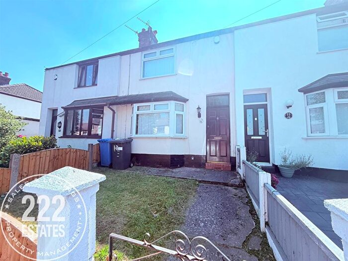 2 Bedroom Terraced House For Sale In West Avenue, Warrington, WA2