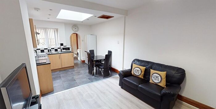 4 Bedroom Terraced House To Rent In Reservoir Road, Edgbaston, B16