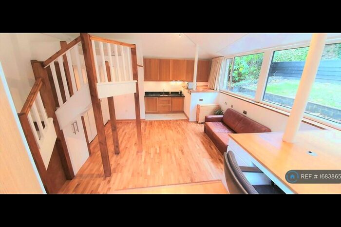 1 Bedroom Semi-Detached House To Rent In Vanbrugh Hill, Blackheath, SE3