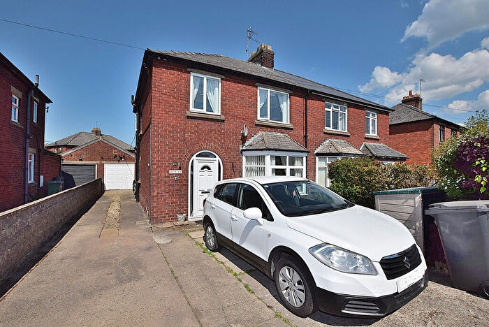 3 Bedroom Semi-Detached House For Sale In Bridge Road, Brompton On Swale, DL10