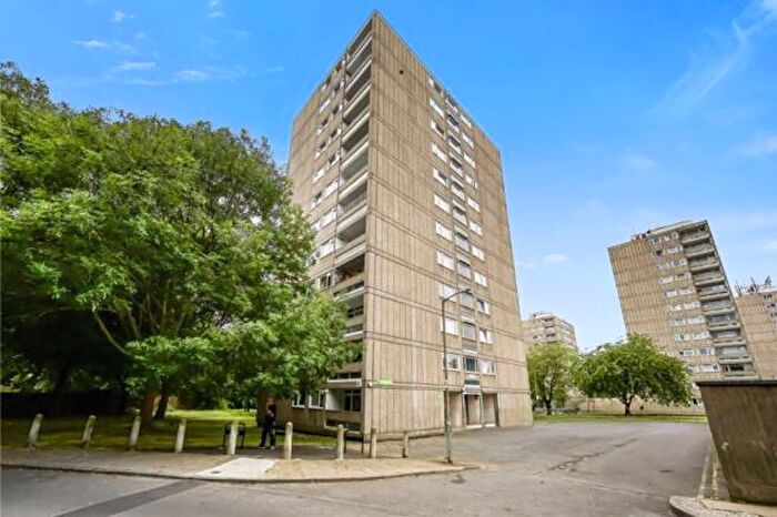 2 Bedroom Flat For Sale In Fontley Way, London, SW15