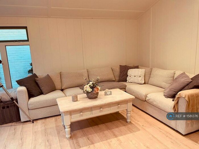 4 Bedroom Semi-Detached House To Rent In Bolney Chapel Road, Twineham, Haywards Heath, RH17