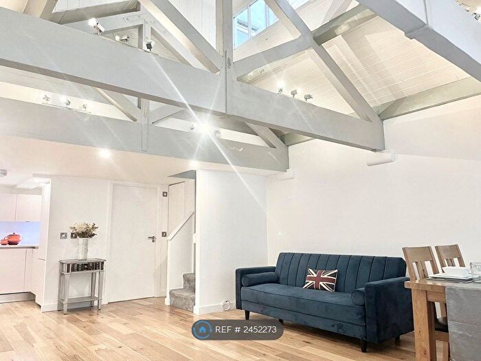 1 Bedroom Flat To Rent In Princelet Street, London, E1