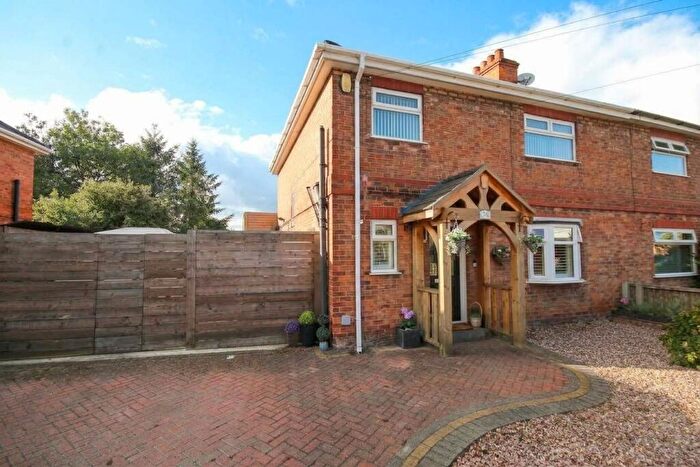 3 Bedroom Semi-Detached House For Sale In West Avenue, Rudheath, CW9
