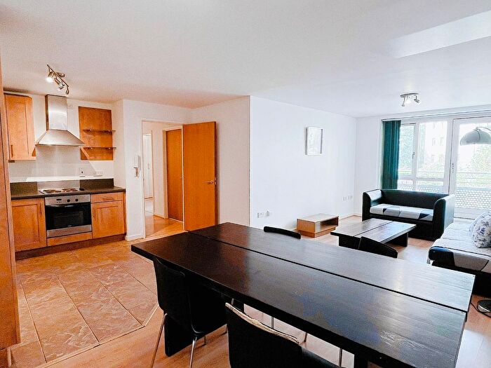 2 Bedroom Flat To Rent In The Helmsley, Aspect, Elmwood Lane, Leeds, LS2