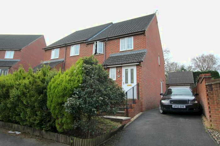 3 Bedroom House To Rent In Mollison Rise, Whiteley, PO15