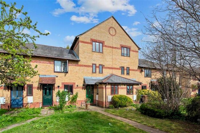 4 Bedroom Terraced House To Rent In Ablett Close, Oxford, OX4