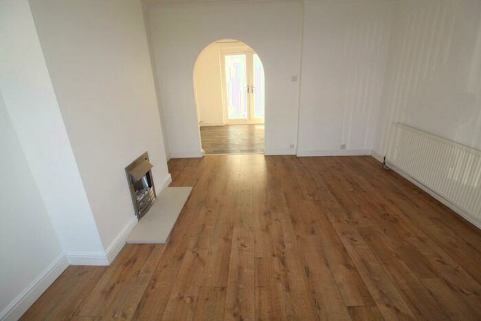 3 Bedroom Terraced House To Rent In Sommerdale Grove, Bramley, Leeds, LS13