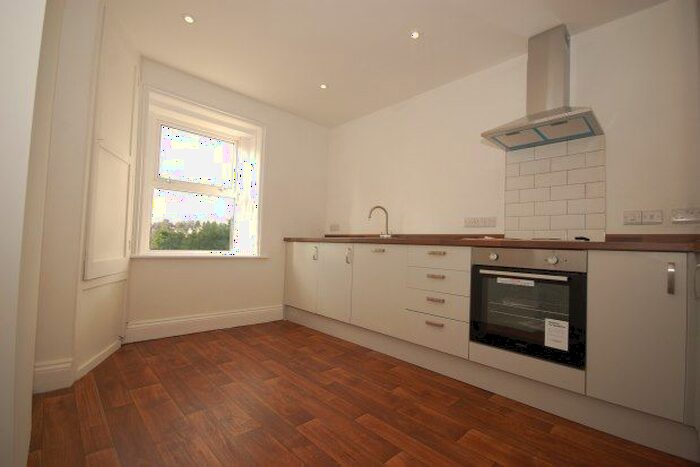 1 Bedroom Flat To Rent In Whitehill Road, Crowborough, TN6