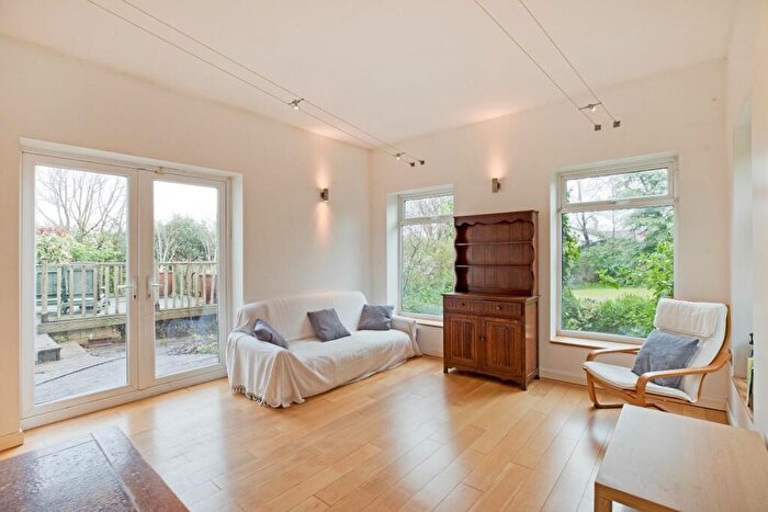4 Bedroom Detached House For Sale In Wrexham Road, Burley In Wharfedale, LS29