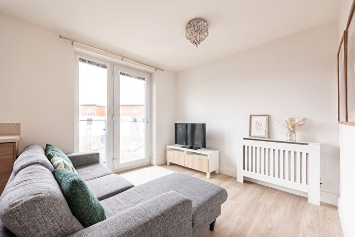 1 Bedroom Flat For Sale In / Burnbrae Place, Edinburgh, EH12