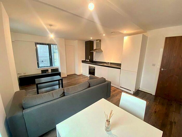 2 Bedroom Apartment To Rent In The Drapery, Fabrick Square, Lombard Street, Digbeth, B12
