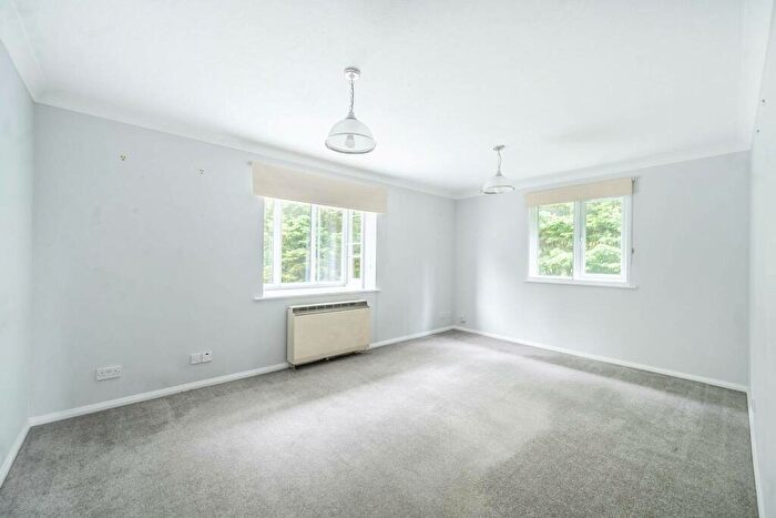 2 Bedroom Flat For Sale In Granville Place, Pinner, HA5
