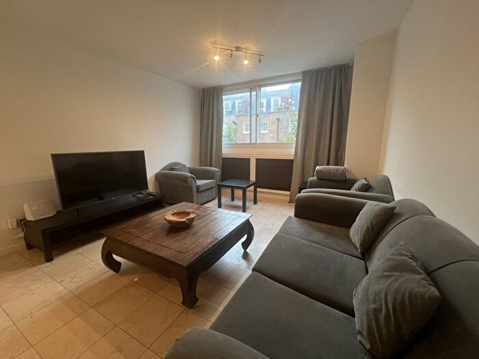 1 Bedroom Flat For Sale In George Street, London, W1U