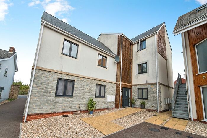 2 Bedroom Flat For Sale In Mitchell Gardens, Axminster, EX13