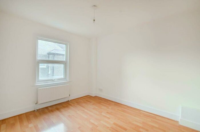 4 Bedroom Flat To Rent In East Dulwich Grove, East Dulwich, London, SE22