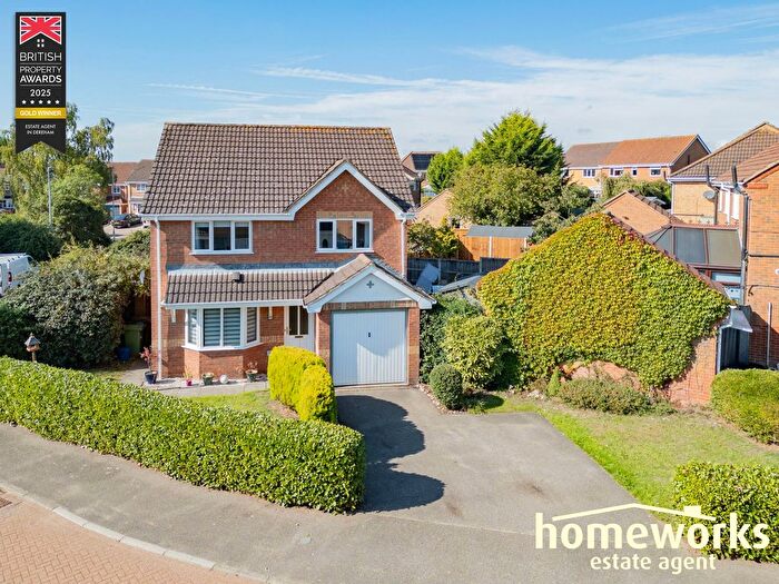 3 Bedroom Detached House For Sale In Gorse Close, Scarning, Dereham, NR19