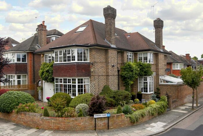 5 Bedroom Detached House To Rent In Stonehill Road, London, SW14