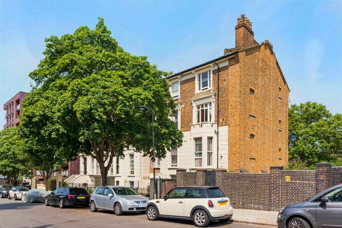 1 Bedroom Flat To Rent In Hilltop Court, Alexandra Road, London, NW8