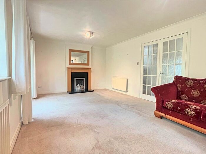 3 Bedroom Semi-Detached House To Rent In Hollin Mews, Weetwood Avenue, Weetwood, Leeds, LS16