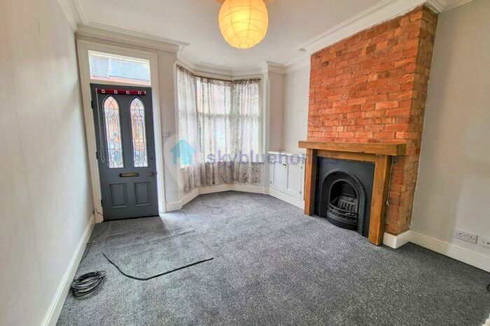3 Bedroom Terraced House To Rent In Lorraine Road, Leicester, LE2