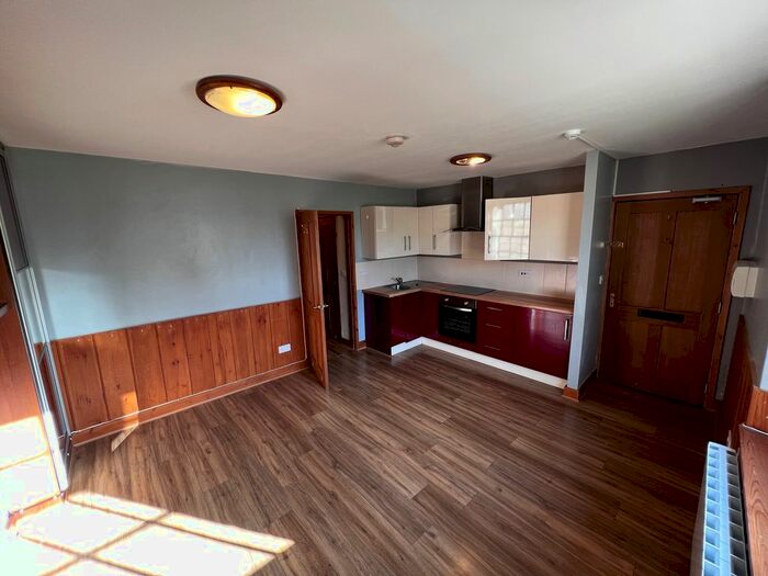 2 Bedroom Flat To Rent In Alma Terrace, Portland, DT5