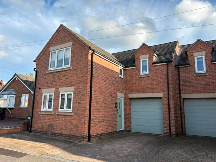 3 Bedroom Semi-Detached House To Rent In New Street, Donisthorpe, DE12