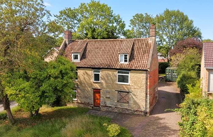 5 Bedroom Detached House For Sale In Fen Street, Stilton, Peterborough, PE7