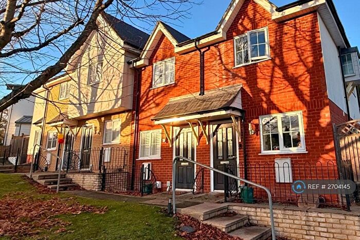 2 Bedroom Terraced House To Rent In Chantry Way, Billericay, CM11