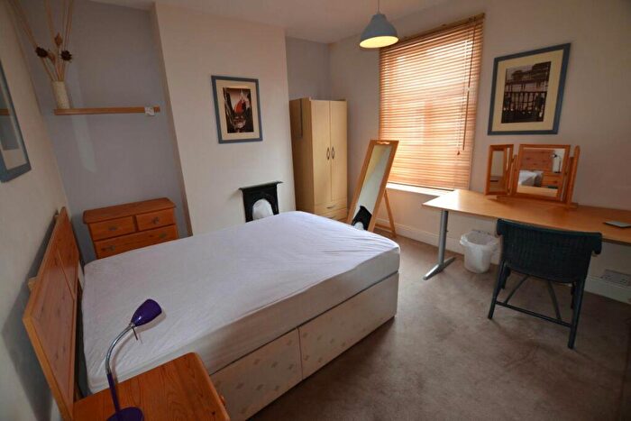 2 Bedroom Property To Rent In Peel Street, DE22