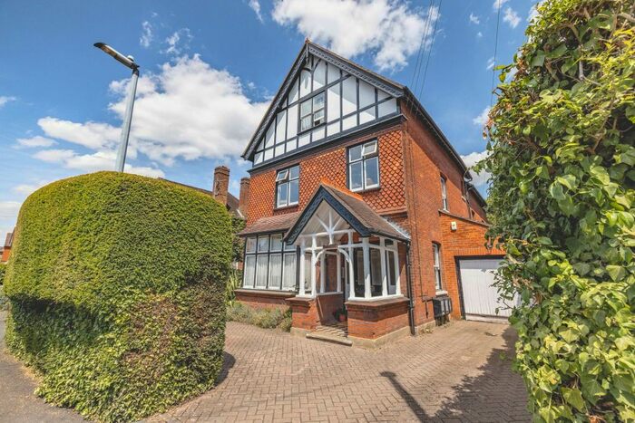 2 Bedroom Flat To Rent In Buccleuch Road, Datchet, SL3