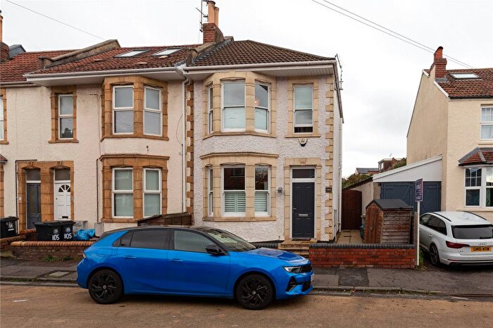 2 Bedroom End Of Terrace House To Rent In Downend Road, Horfield, Bristol, BS7