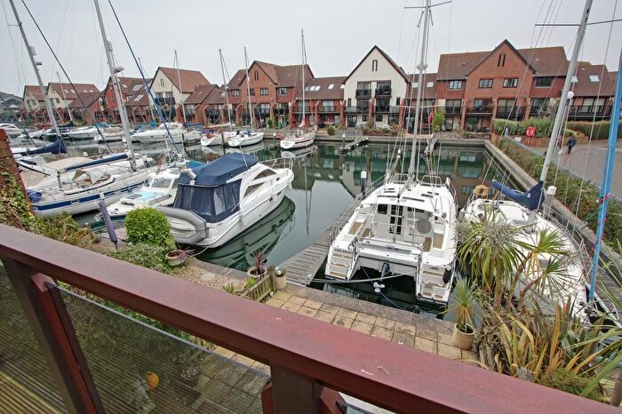 4 Bedroom Town House To Rent In Newlyn Way, Port Solent, PO6