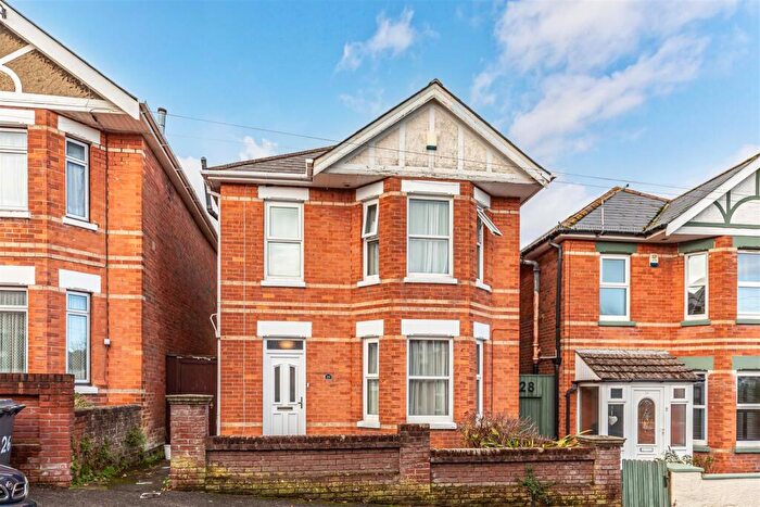 4 Bedroom Detached House For Sale In Frampton Road, Bournemouth, BH9