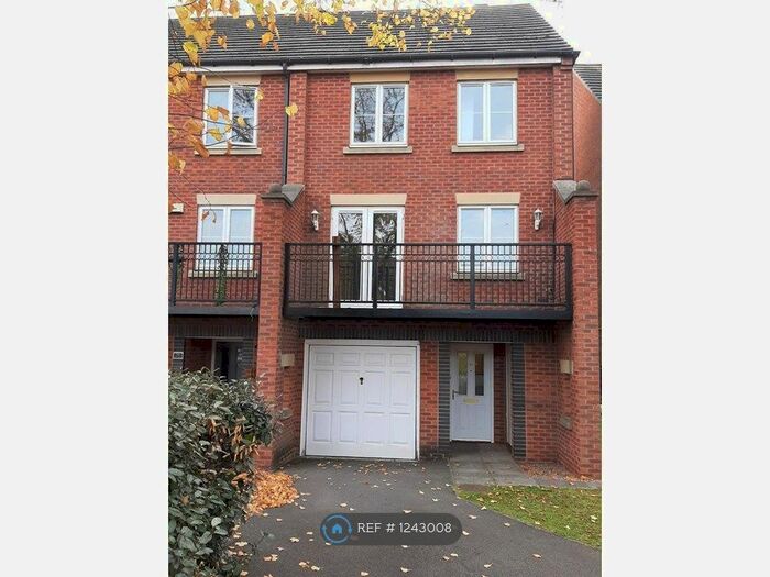 3 Bedroom End Of Terrace House To Rent In City View, Nottingham, NG3