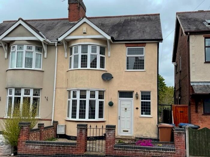 3 Bedroom Semi-Detached House To Rent In Trinity Vicarage Road, Hinckley, LE10