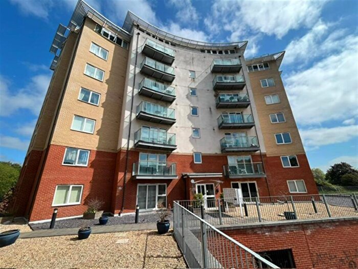 2 Bedroom Apartment For Sale In Pooleys Yard, Ipswich, IP2