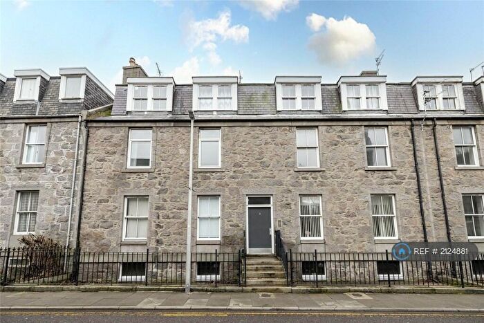 2 Bedroom Flat To Rent In Crimon Place, Aberdeen, AB10