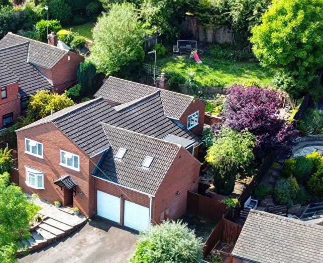 5 Bedroom Detached House For Sale In Hanbury Road, Droitwich, Worcestershire, WR9