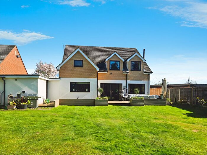 4 Bedroom Detached House For Sale In Park Wood Drive, Baldwins Gate, Newcastle, ST5