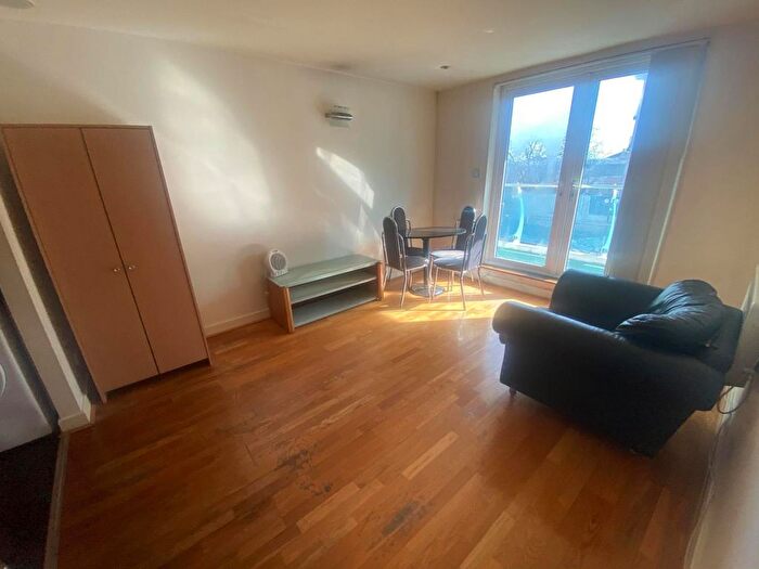 2 Bedroom Flat To Rent In Platinum House Lyon Road, Harrow, HA1