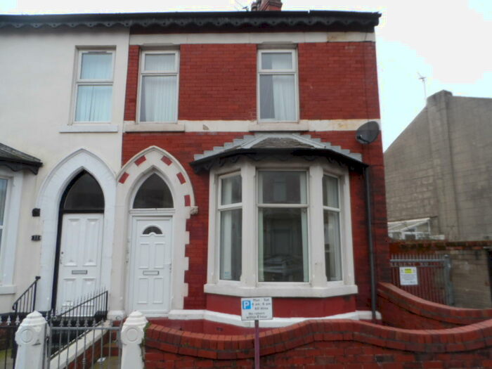 1 Bedroom Flat To Rent In Regent Road, Blackpool, FY1
