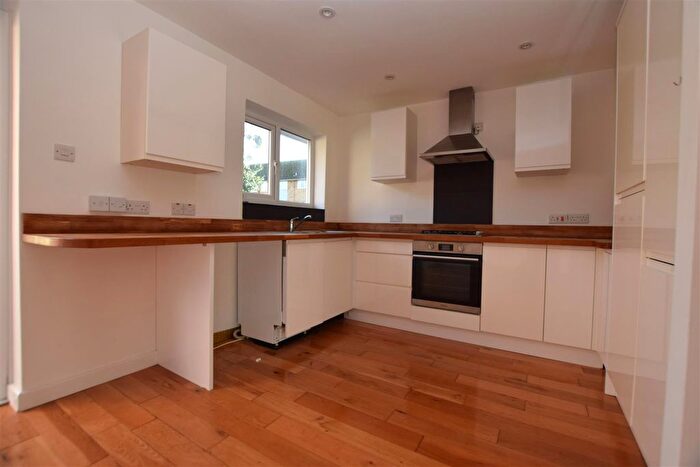 2 Bedroom Bungalow To Rent In Brading Close, Hastings, TN34