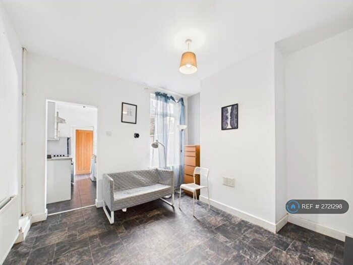 4 Bedroom Terraced House To Rent In Stockbrook Street, Derby, DE22