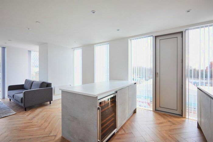2 Bedroom Flat To Rent In Silvercroft Street, Manchester, M15