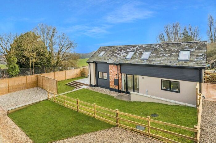 2 Bedroom Barn Conversion For Sale In Rowhorne Road, Nadderwater, Exeter, EX4