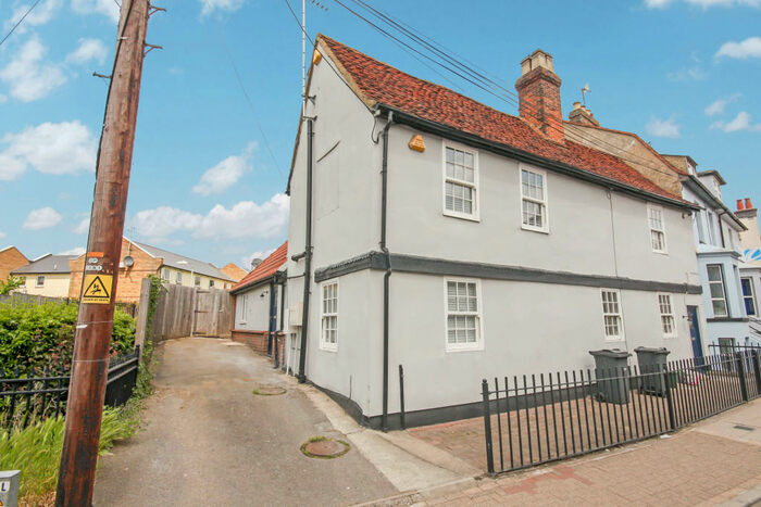 2 Bedroom Terraced House To Rent In Rayne Road, Braintree, CM7